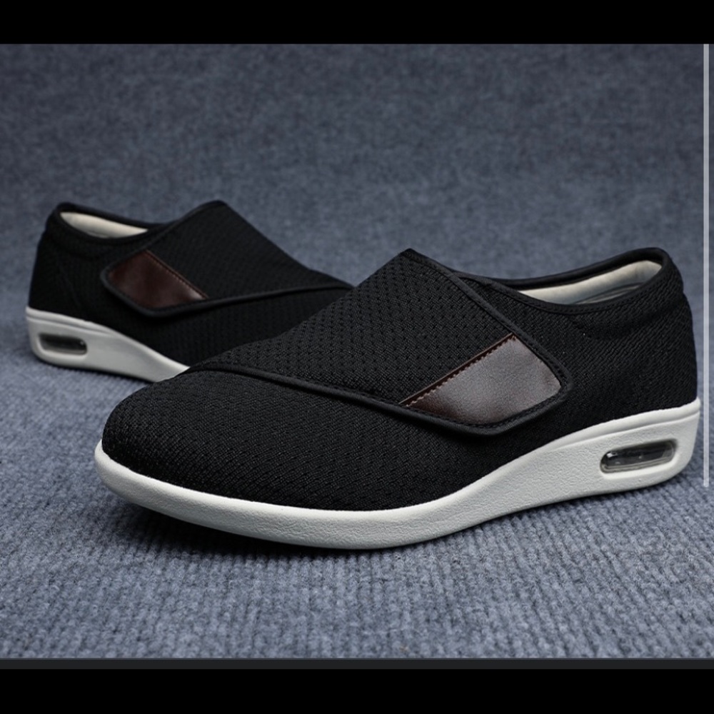 Mens Youyun slip on’s